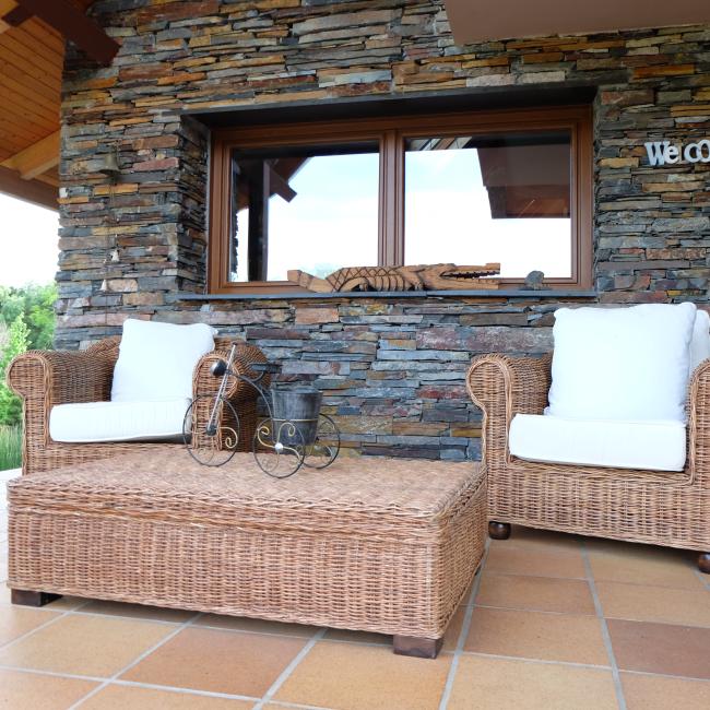 Imagen del porche de La Quinta Encantada